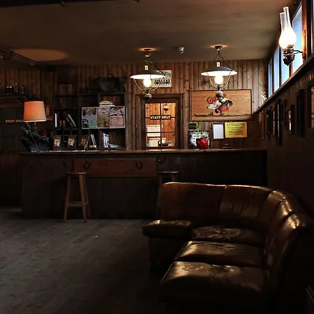 Cowboys Guest Ranch فندق فوغيرا